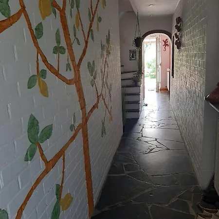 A La Pause Bien Meritee =) Bed & Breakfast